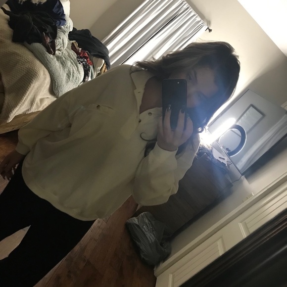 Cream Knoghtsbridge Pullover - Picture 4 of 5